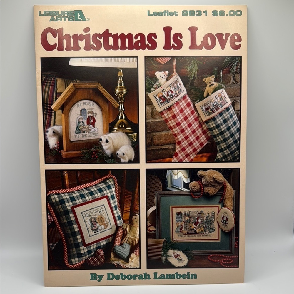 Leisure Arts Christmas is Love Counted Cross Stitch Leaflet #2831